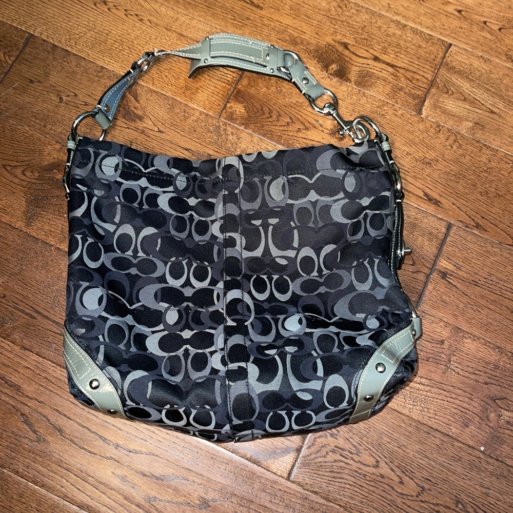 Womens Purse - Coach Black / Grey Purse Carly Signature Bag Purple Lining Hobo